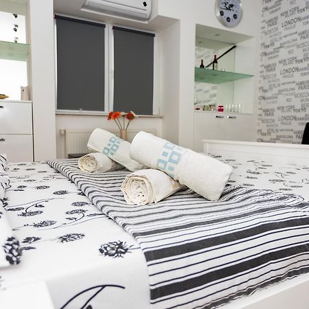 Imperial City Center - 1 Bedroom Apartment Bucarest Extérieur photo